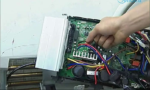 淮南美的空调电话是多少