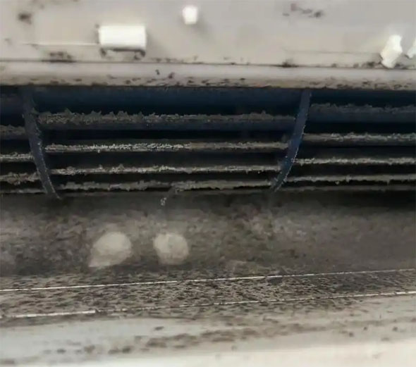 淮南空调吹的风有股烧焦味是怎么回事